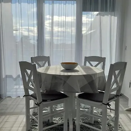Apartment Diva 5 Divcibare